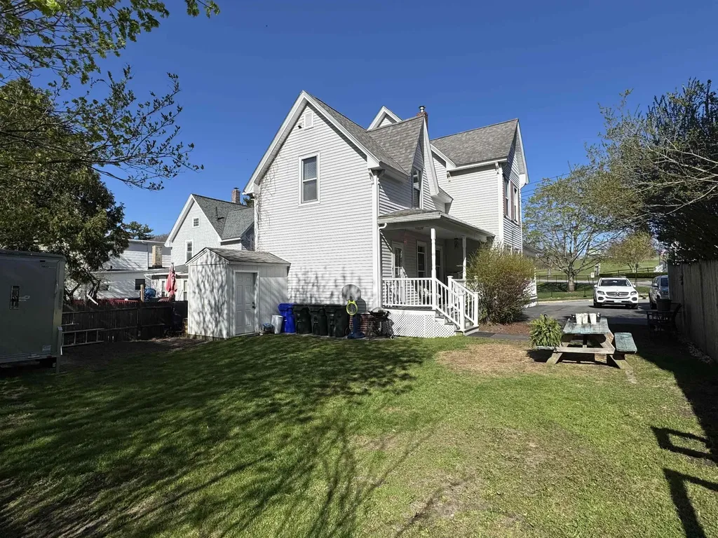 704 Belmont Street Manchester NH 03104