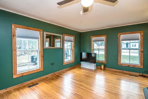 64 Portland Street Lancaster NH 03584