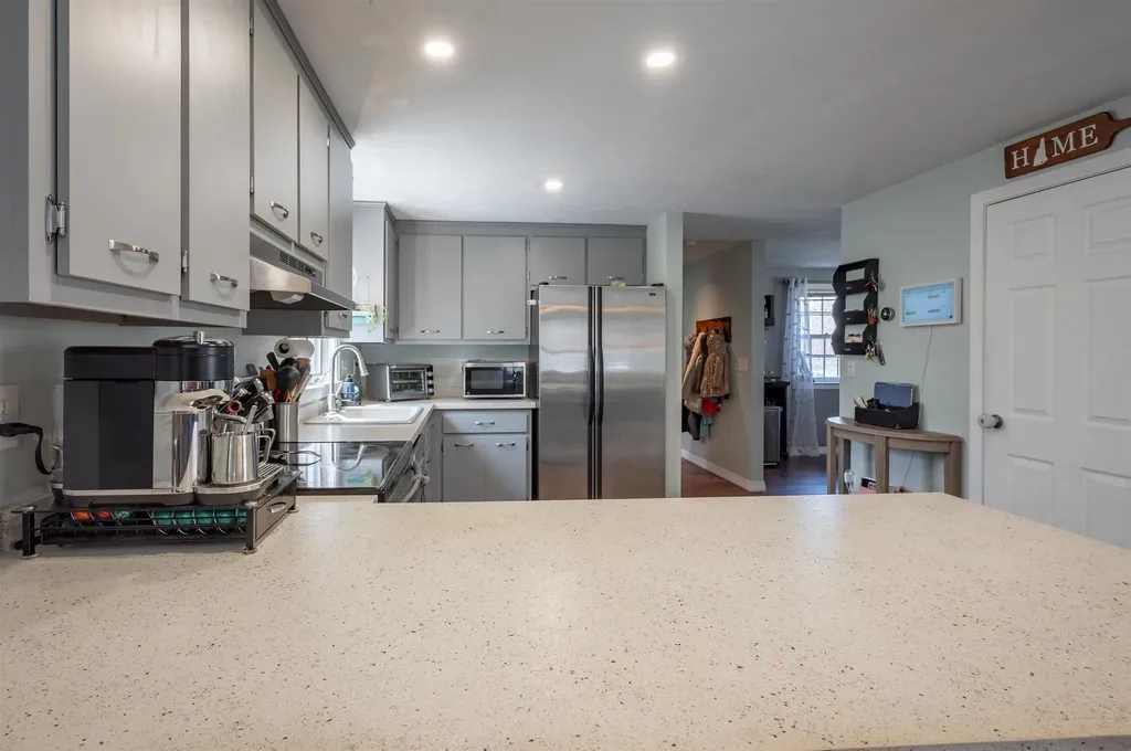 63 Norma Drive Nashua NH 03062