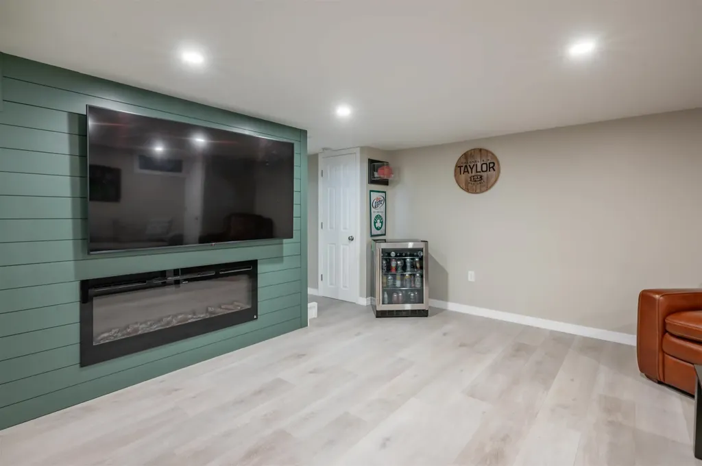 63 Norma Drive Nashua NH 03062