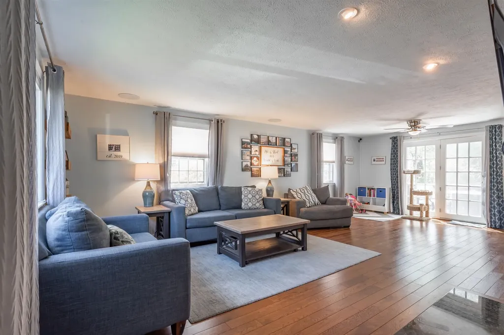 63 Norma Drive Nashua NH 03062