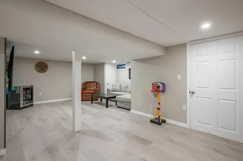 63 Norma Drive Nashua NH 03062