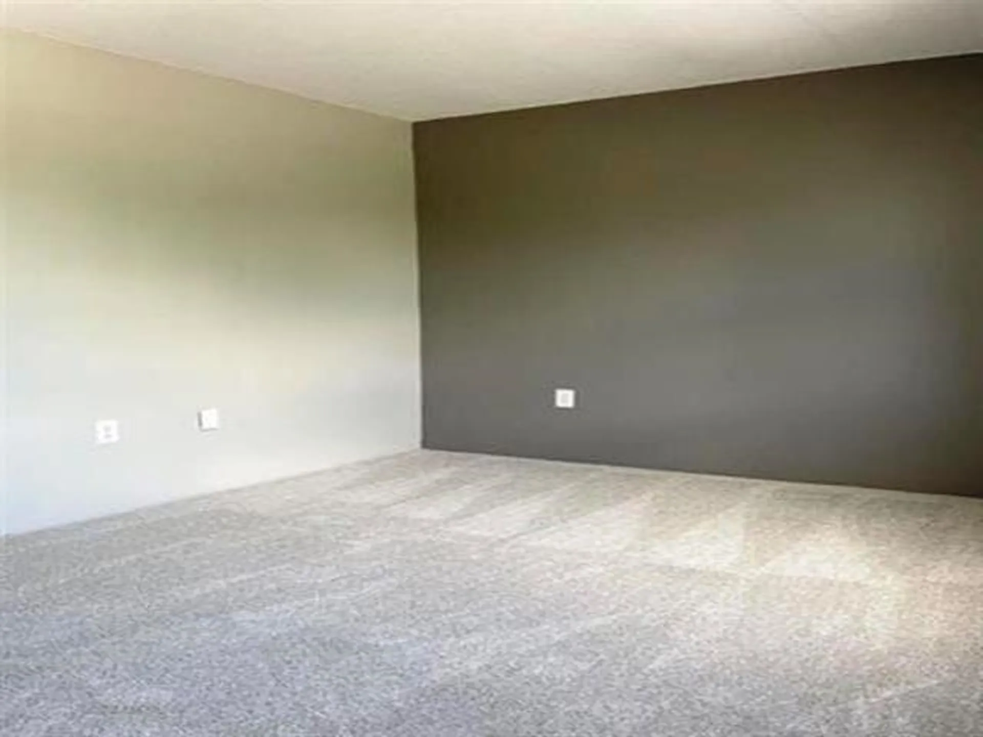 7 Autumn Leaf Lane Nashua NH 03060