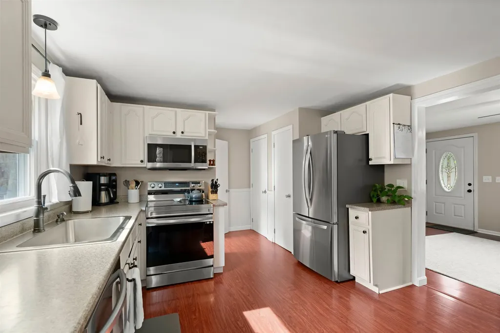 151 Rockingham Road Derry NH 03038