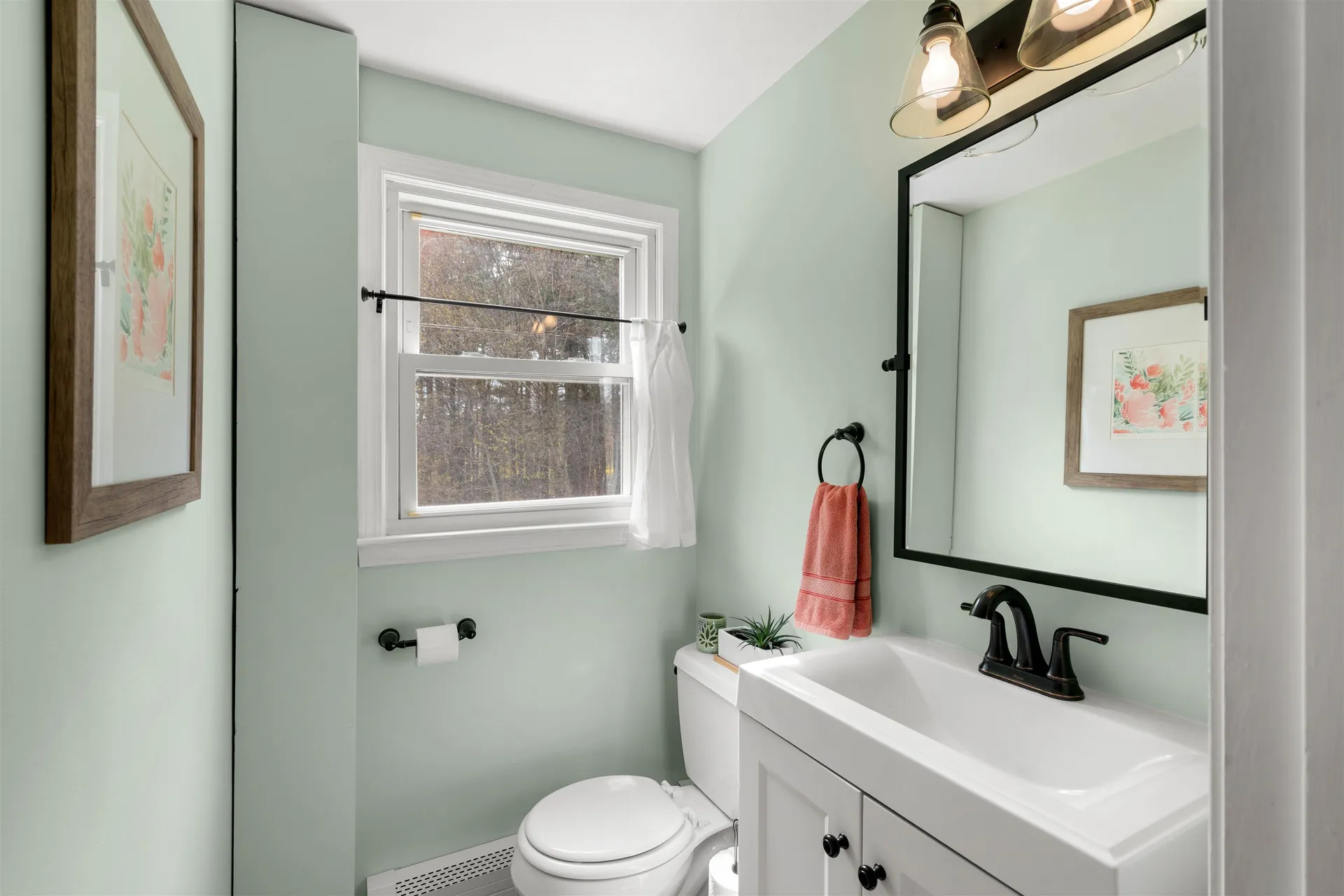151 Rockingham Road Derry NH 03038