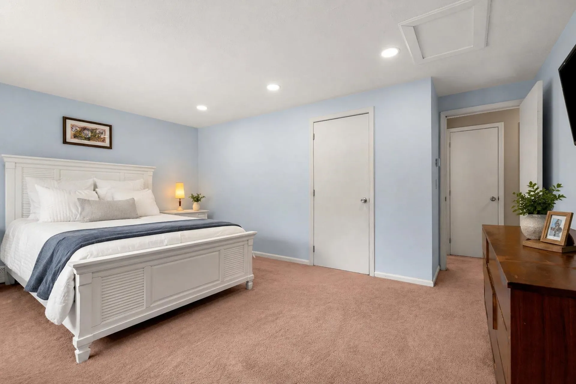 151 Rockingham Road Derry NH 03038