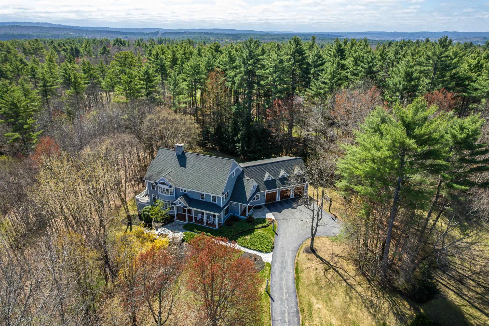 10 Checkerberry Lane Concord NH 03301