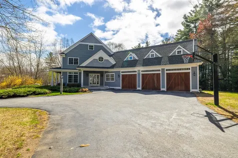 10 Checkerberry Lane Concord NH 03301