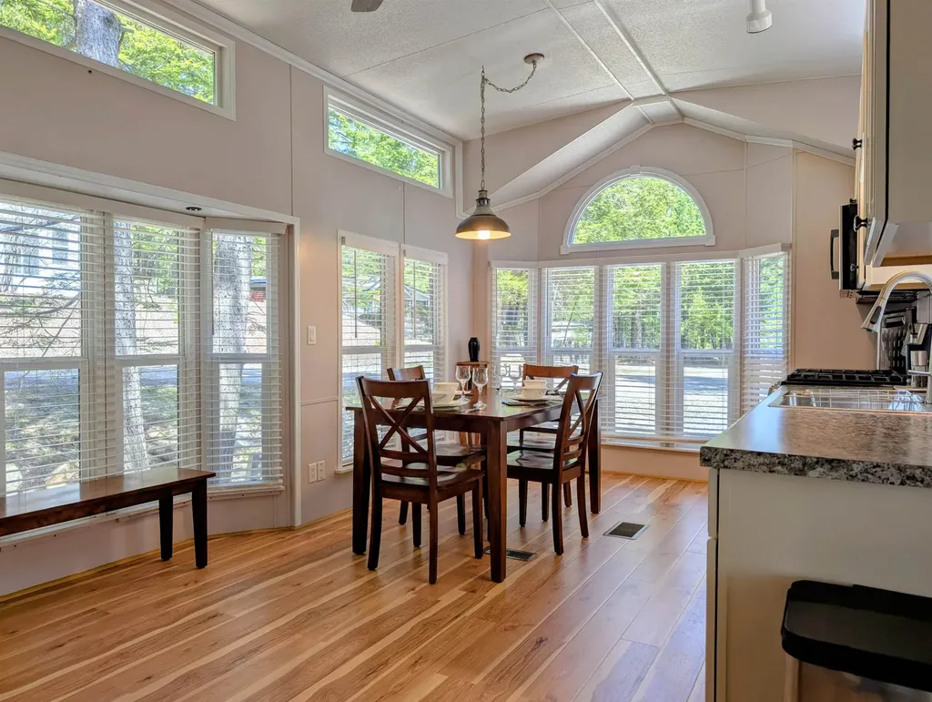 34 Overlook Road Holderness NH 03245