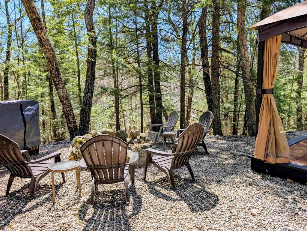 34 Overlook Road Holderness NH 03245