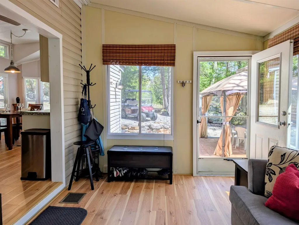 34 Overlook Road Holderness NH 03245