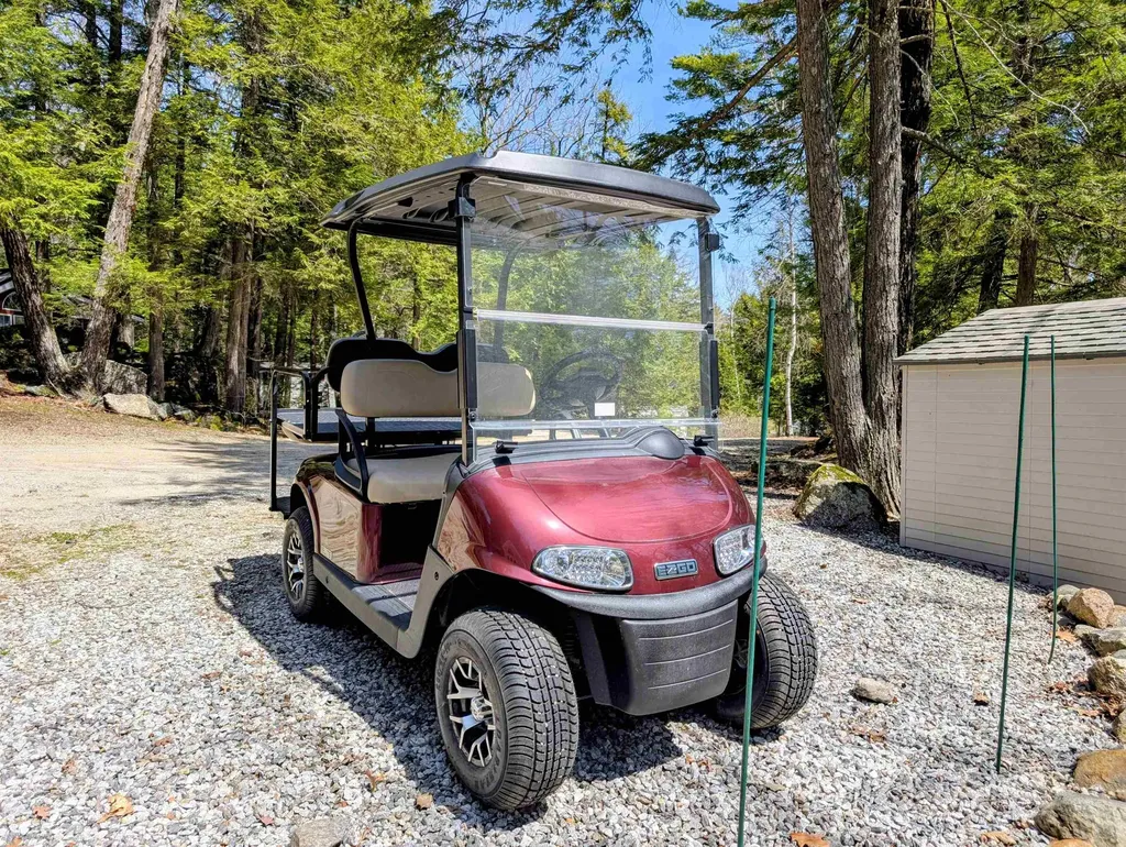 34 Overlook Road Holderness NH 03245