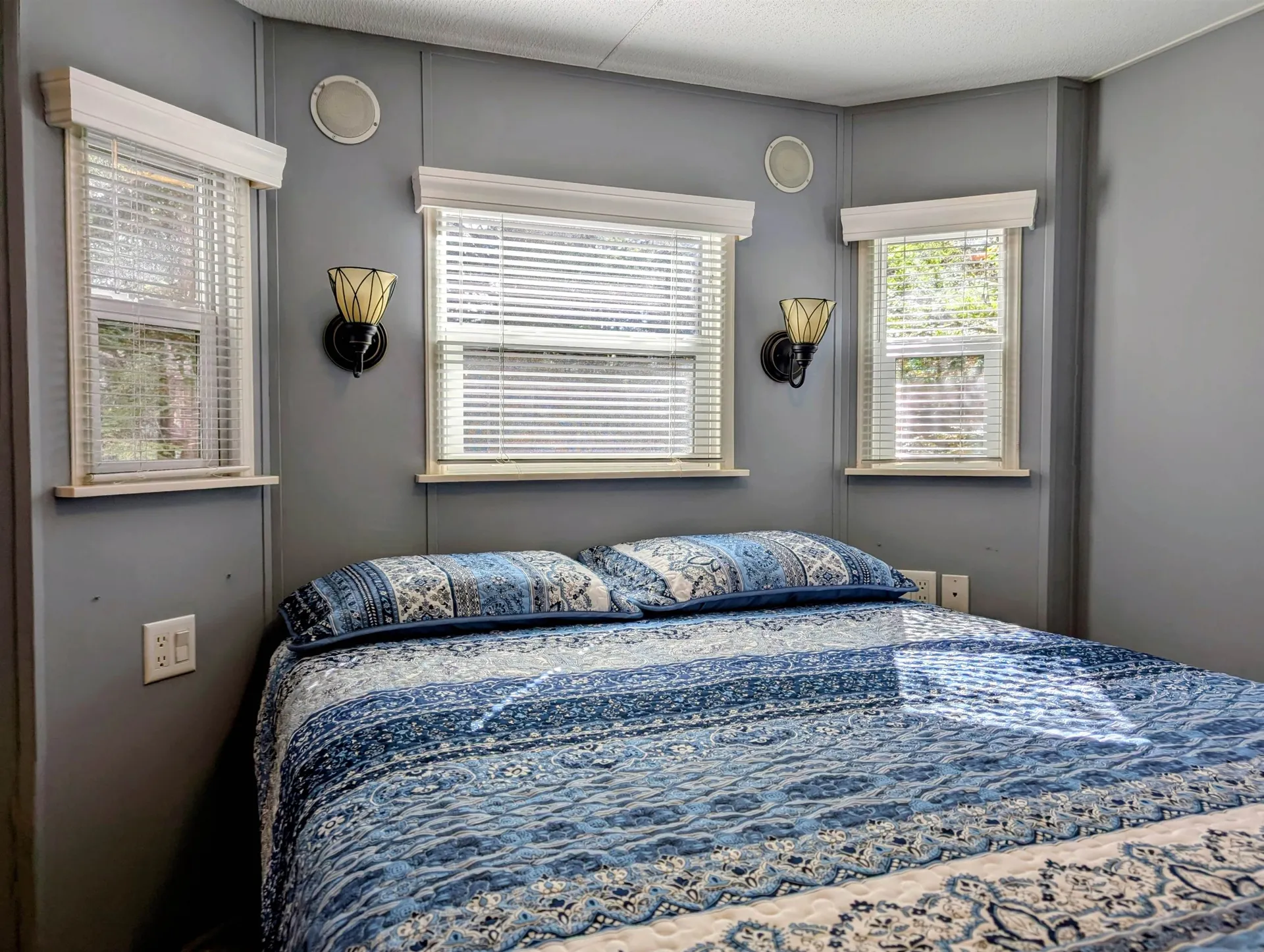34 Overlook Road Holderness NH 03245