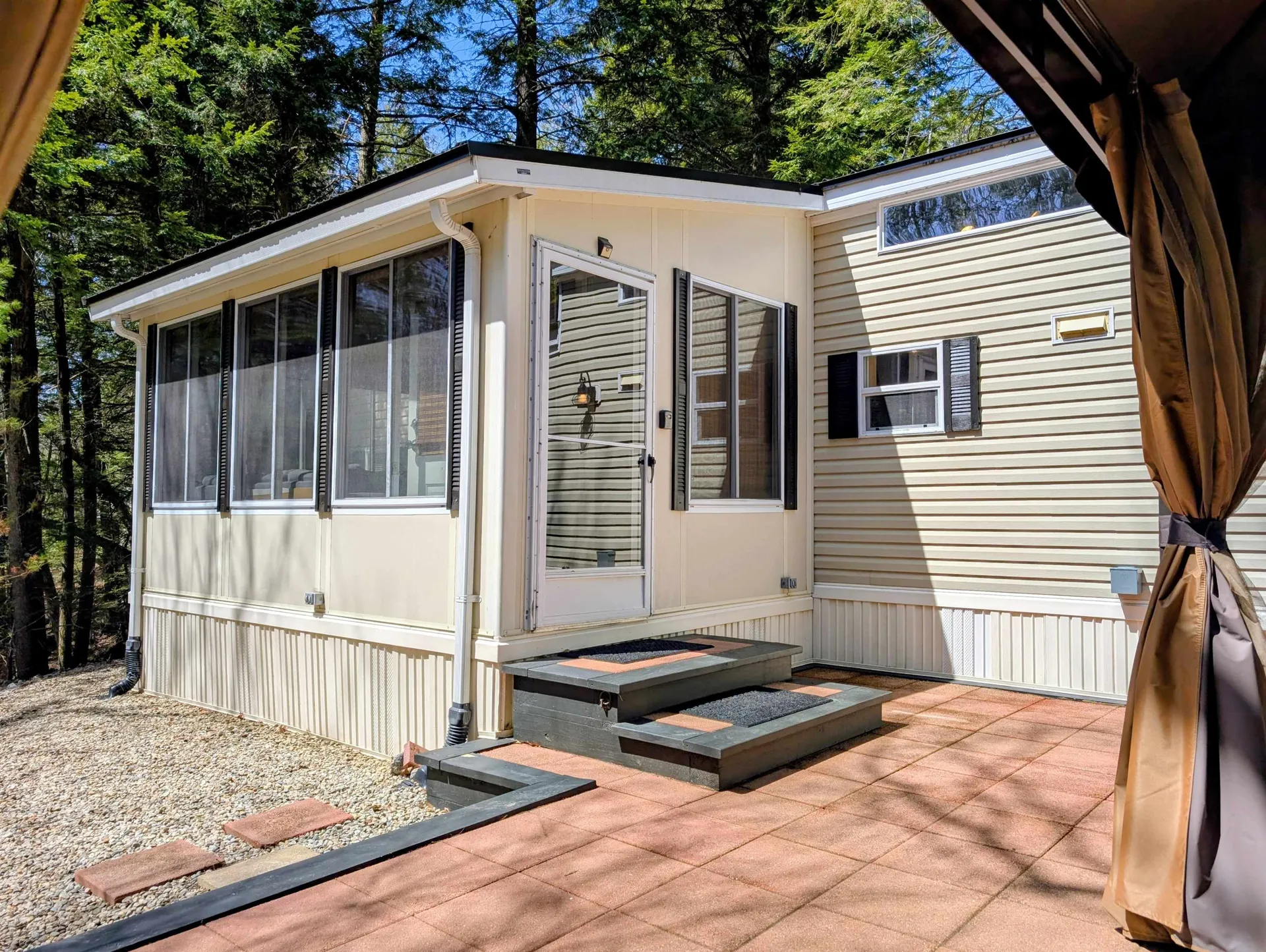 34 Overlook Road Holderness NH 03245