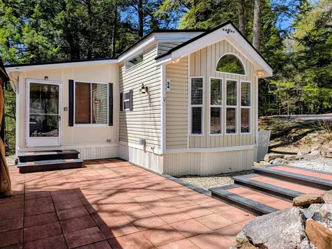 34 Overlook Road Holderness NH 03245