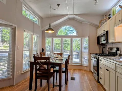 34 Overlook Road Holderness NH 03245