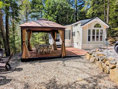 34 Overlook Road Holderness NH 03245