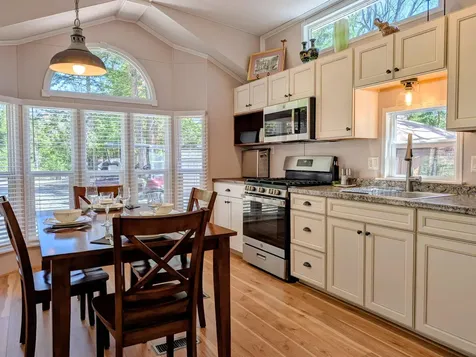 34 Overlook Road Holderness NH 03245