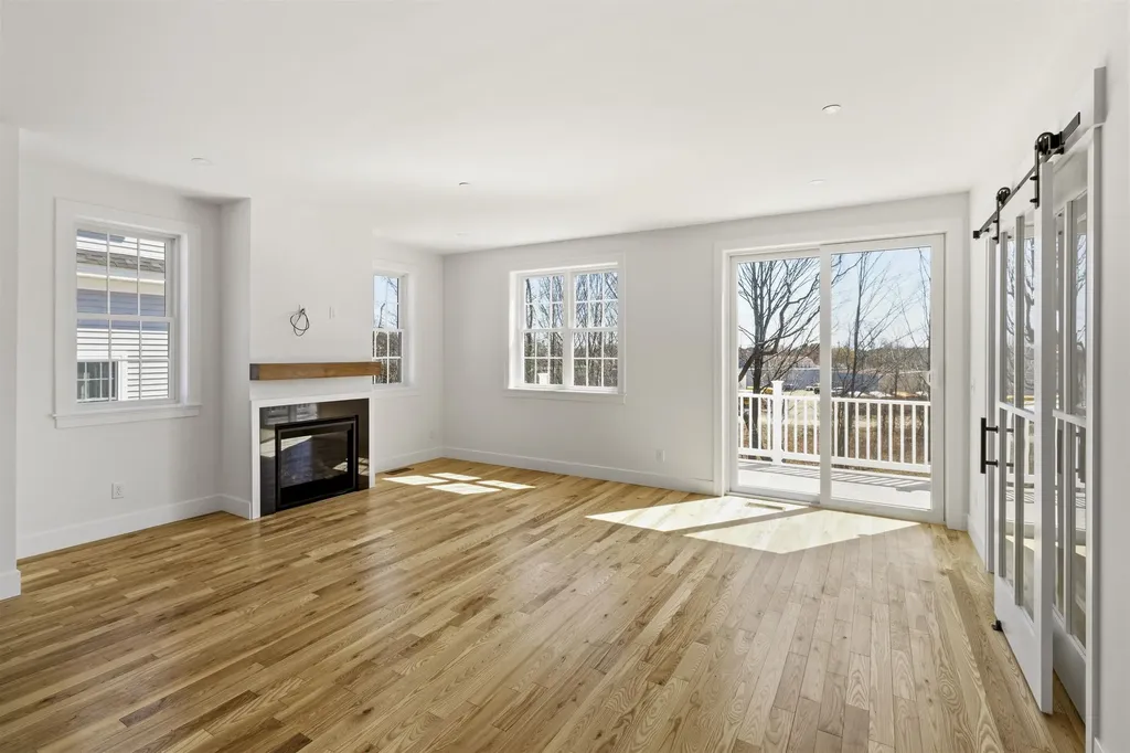 27 Eden Lane Portsmouth NH 03801