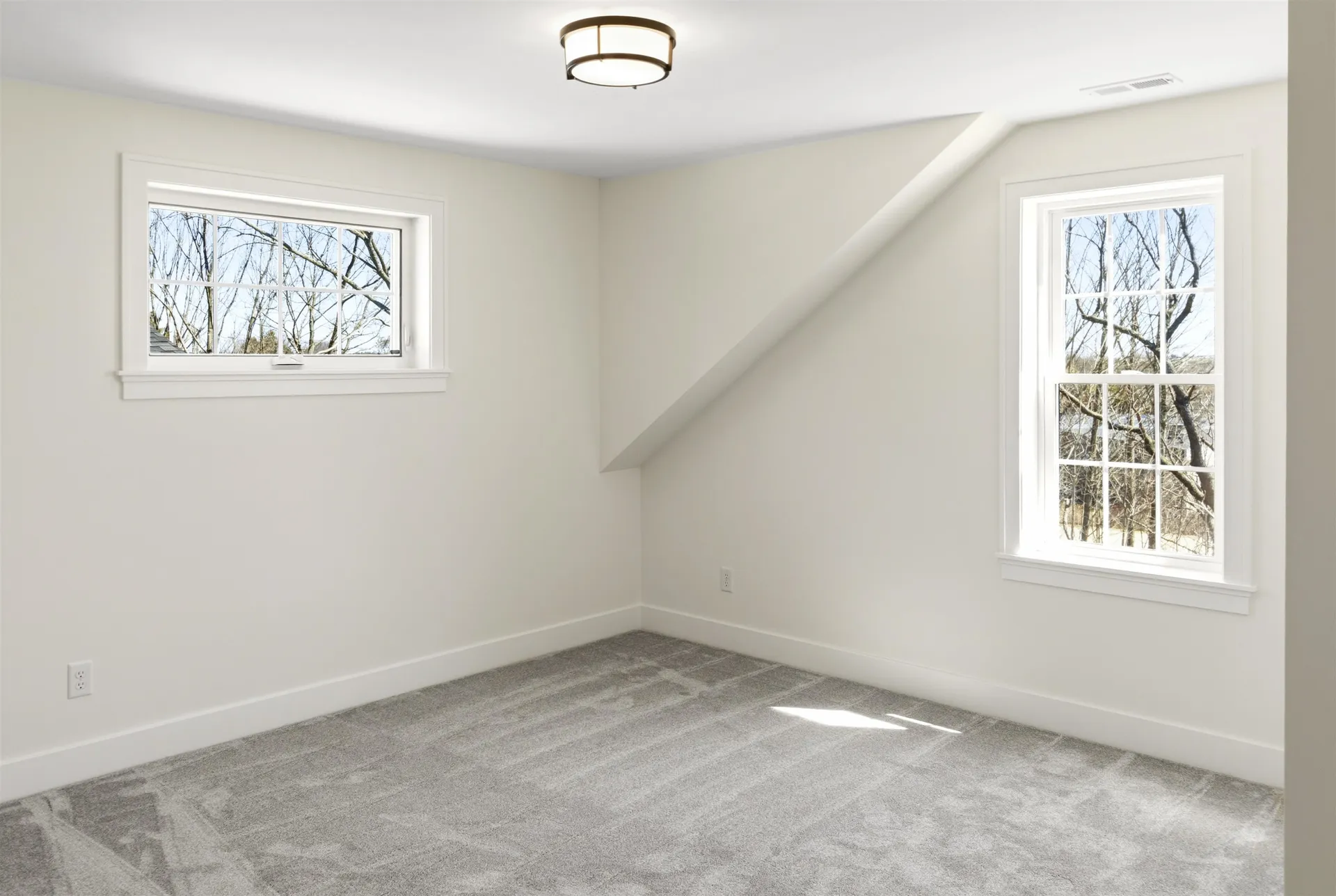 27 Eden Lane Portsmouth NH 03801