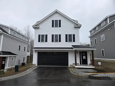 27 Eden Lane Portsmouth NH 03801