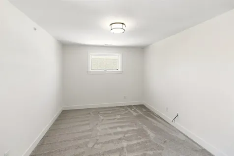 27 Eden Lane Portsmouth NH 03801