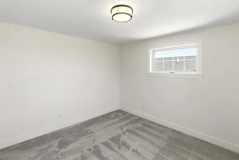 27 Eden Lane Portsmouth NH 03801