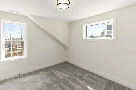 27 Eden Lane Portsmouth NH 03801