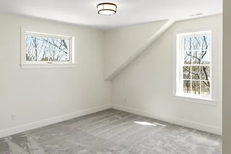 27 Eden Lane Portsmouth NH 03801