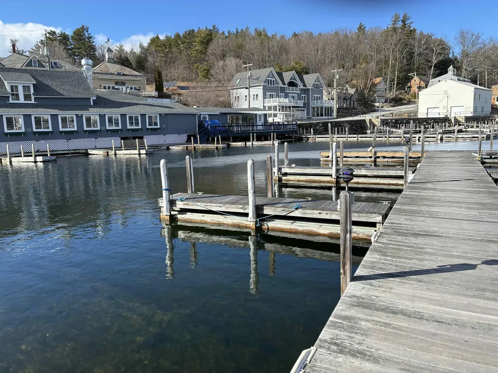 0 Harbor South #B13 Sunapee NH 03782