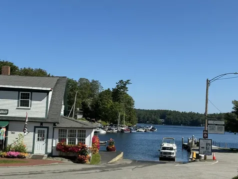 0 Harbor South #B13 Sunapee NH 03782