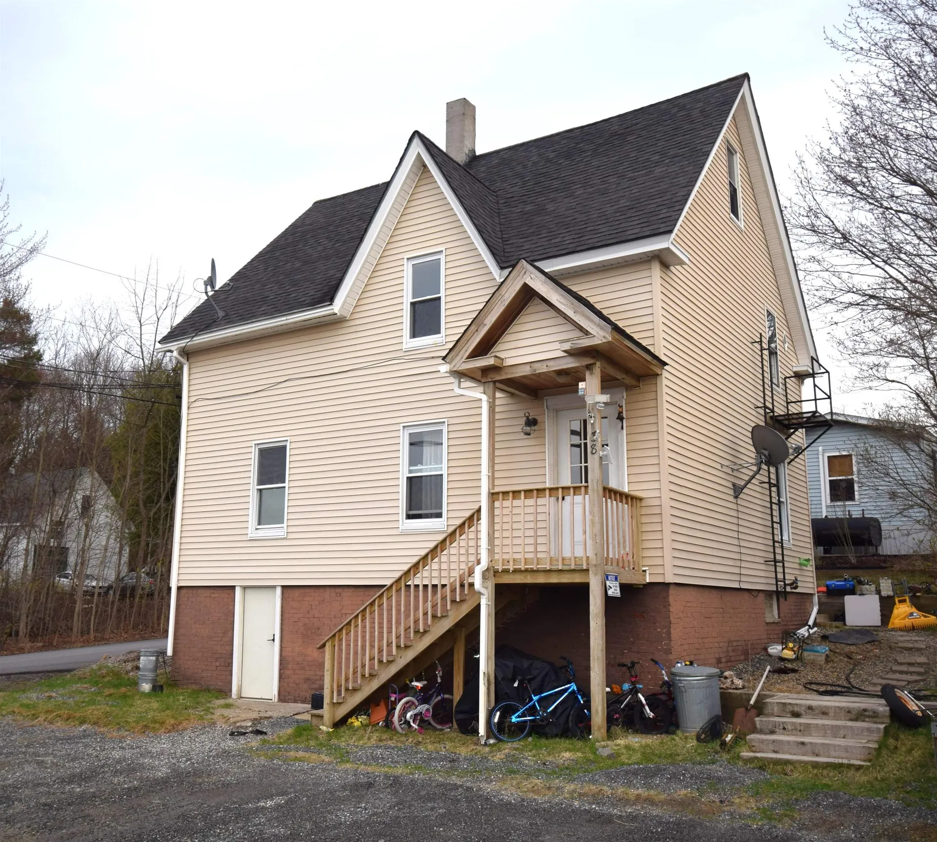 38 Jannell Court Epping NH 03042