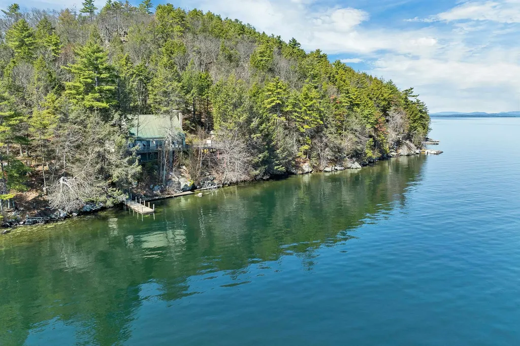 630 Rattlesnake Island Alton NH 03810
