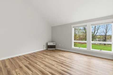 21 Fells Way Laconia NH 03246