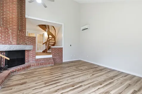 21 Fells Way Laconia NH 03246