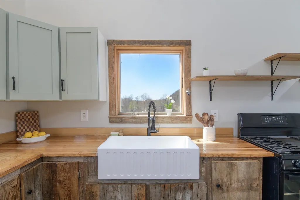 167 Ward Hill Road Tunbridge VT 05077