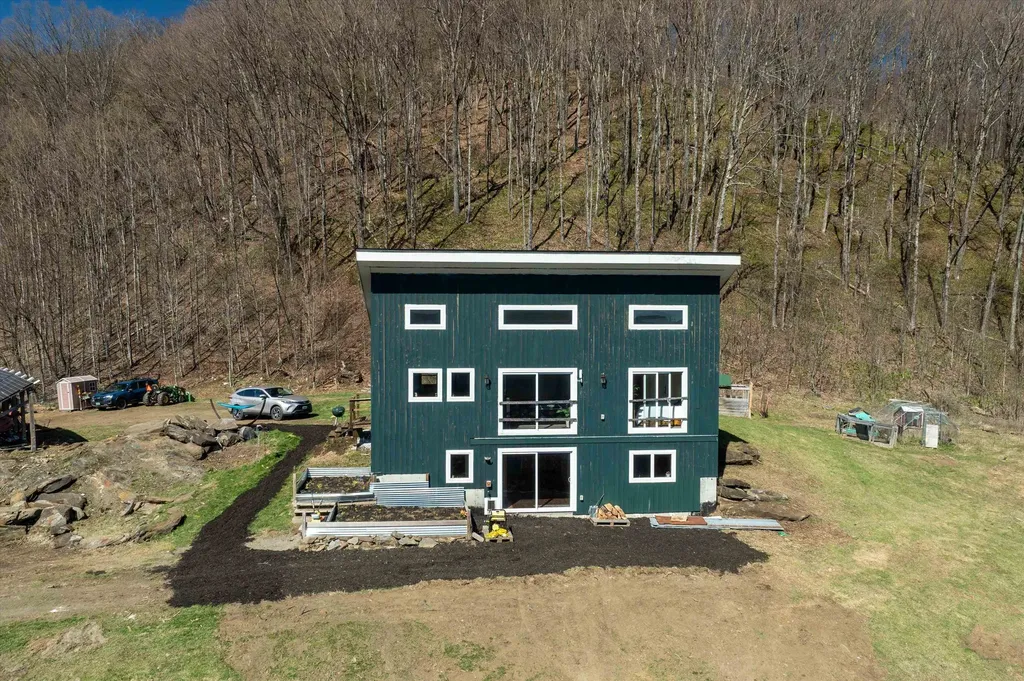 167 Ward Hill Road Tunbridge VT 05077
