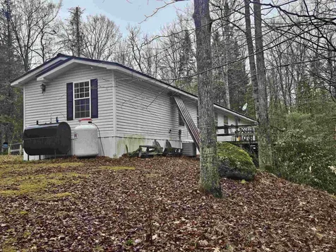 413 Pettyboro Road Lyman NH 03585