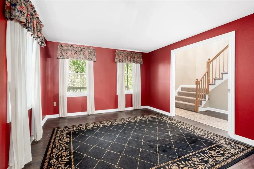 129 Cambridge Road Bedford NH 03110