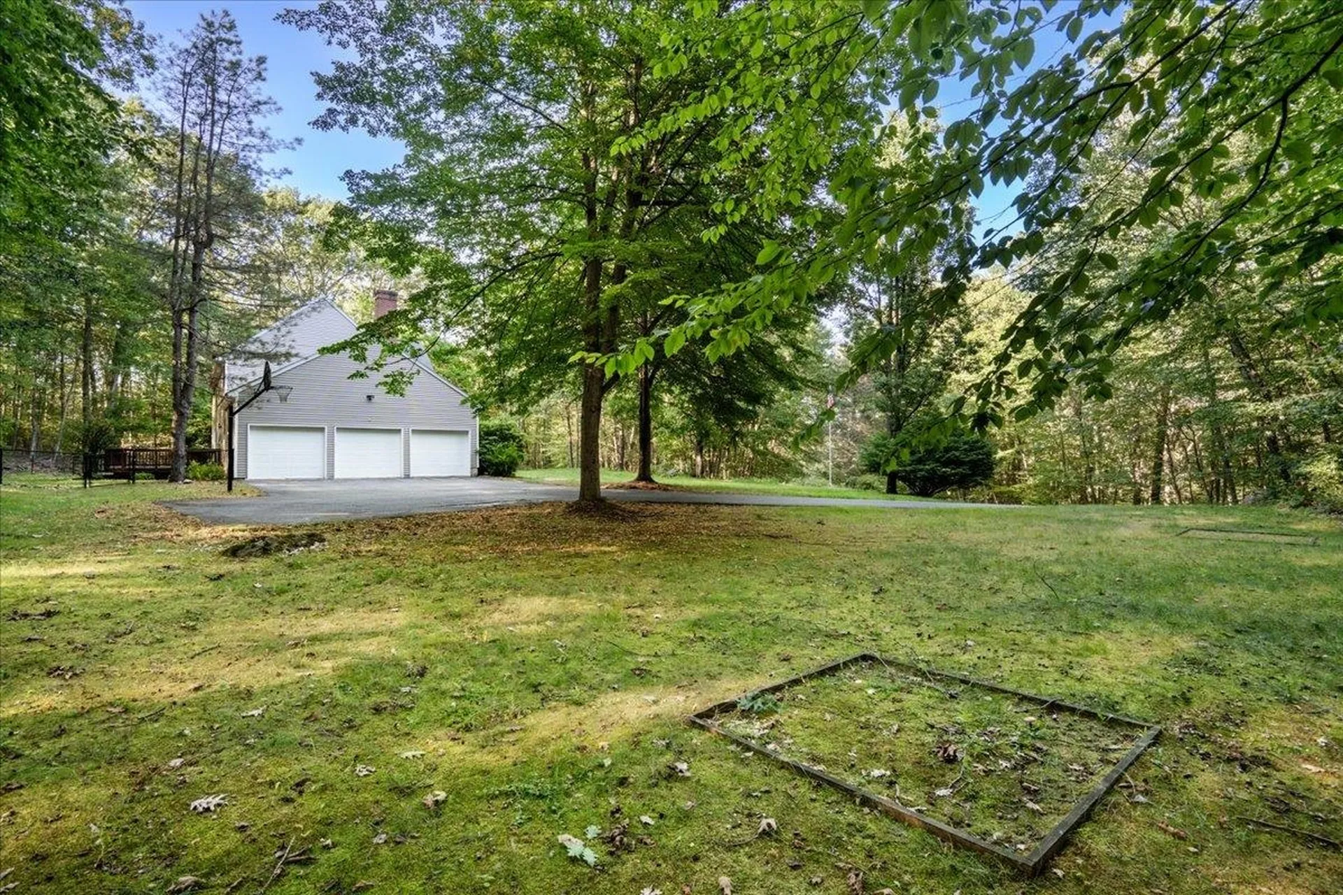 129 Cambridge Road Bedford NH 03110