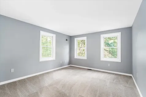129 Cambridge Road Bedford NH 03110