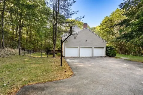 129 Cambridge Road Bedford NH 03110