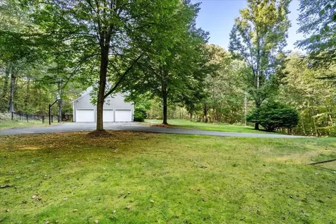 129 Cambridge Road Bedford NH 03110