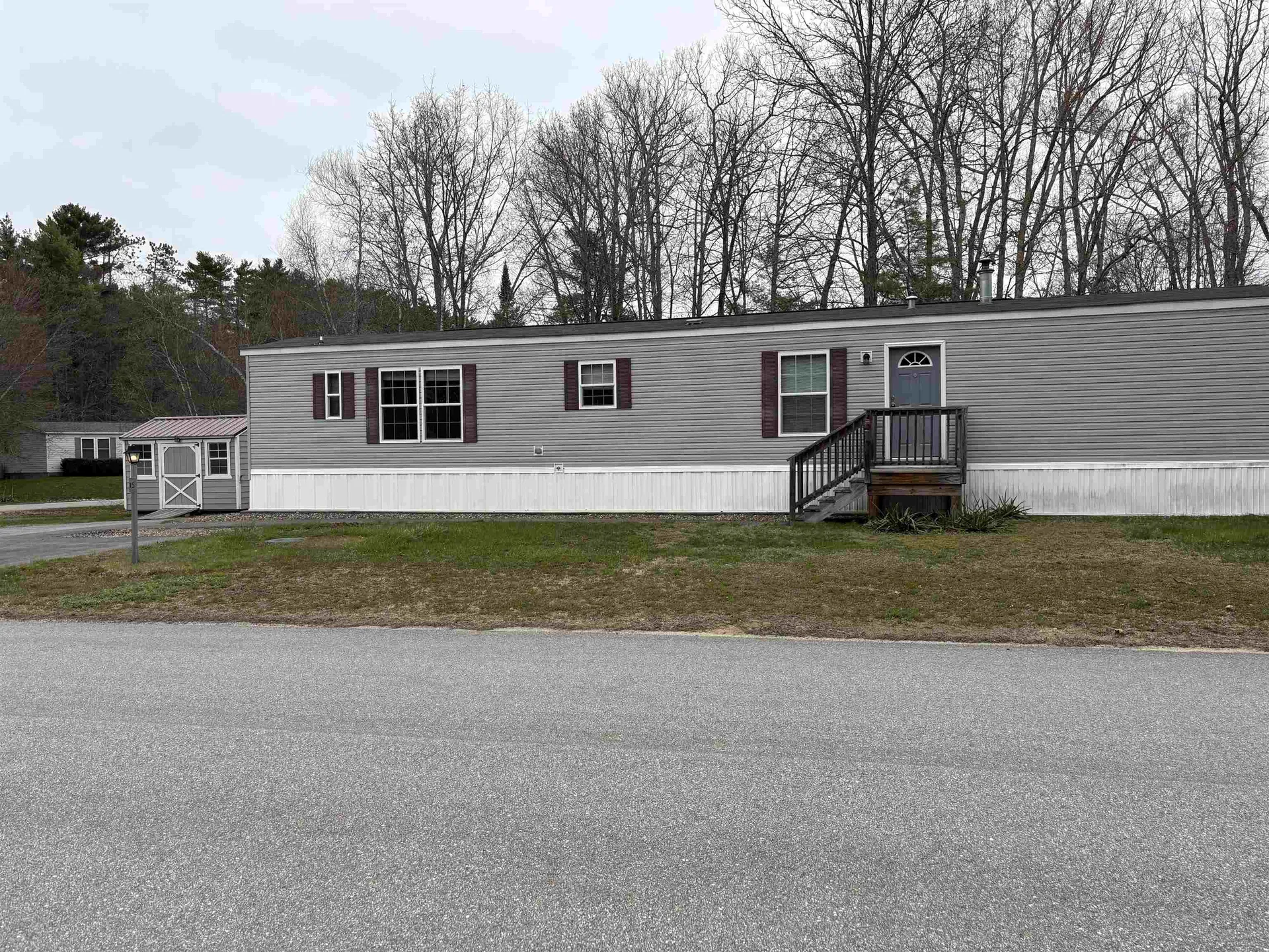 15 Agent Road Raymond NH 03077