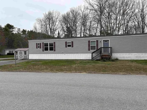 15 Agent Road Raymond NH 03077