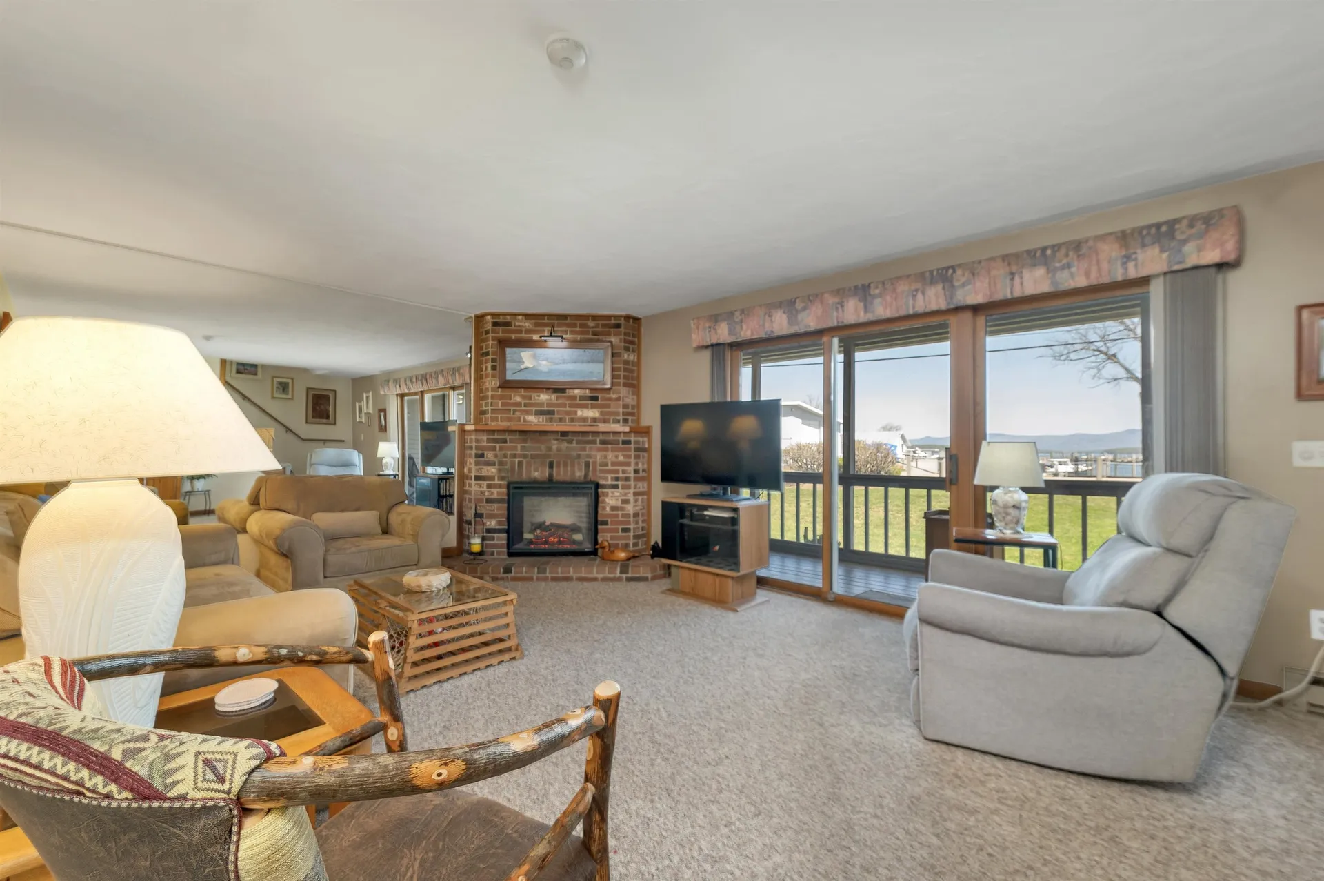 60 Weirs Road Gilford NH 03249