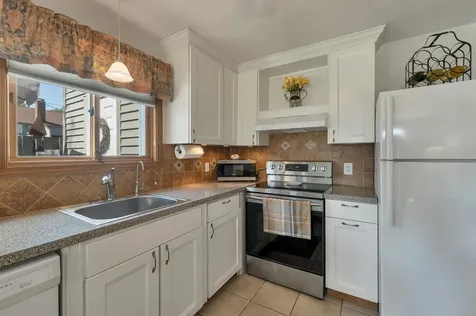 60 Weirs Road Gilford NH 03249