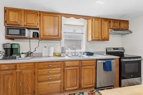 13 Clinton Street Concord NH 03301