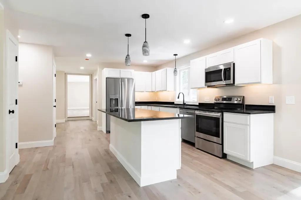 152 Brewster Road Barrington NH 03825