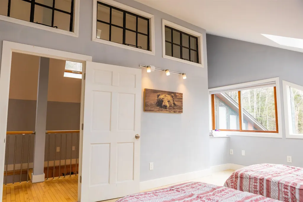 18 Treeline Road Thornton NH 03285